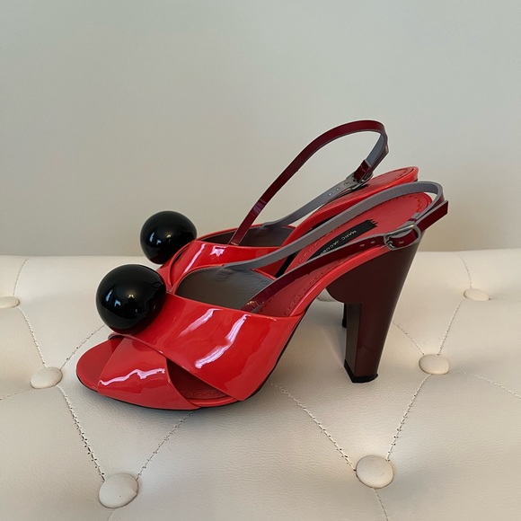 Light summer sandals, size 8,5(us) - Picture 2 of 5